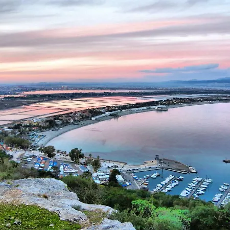 Casa Anna Vakantiehuis Quartu SantʼElena